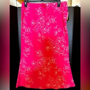 Messini Beautiful Pink maxi skirt with embossed flower 🌸 prints Large NWT